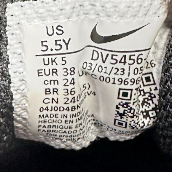 Size 5.5Y - Nike Big Kids Court Borough Low Recraft Sneakers Black DV5456-002